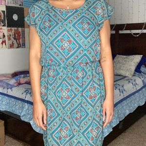 City Triangles midi dress. Size XL. Elastic waistband. Comfy to wear.